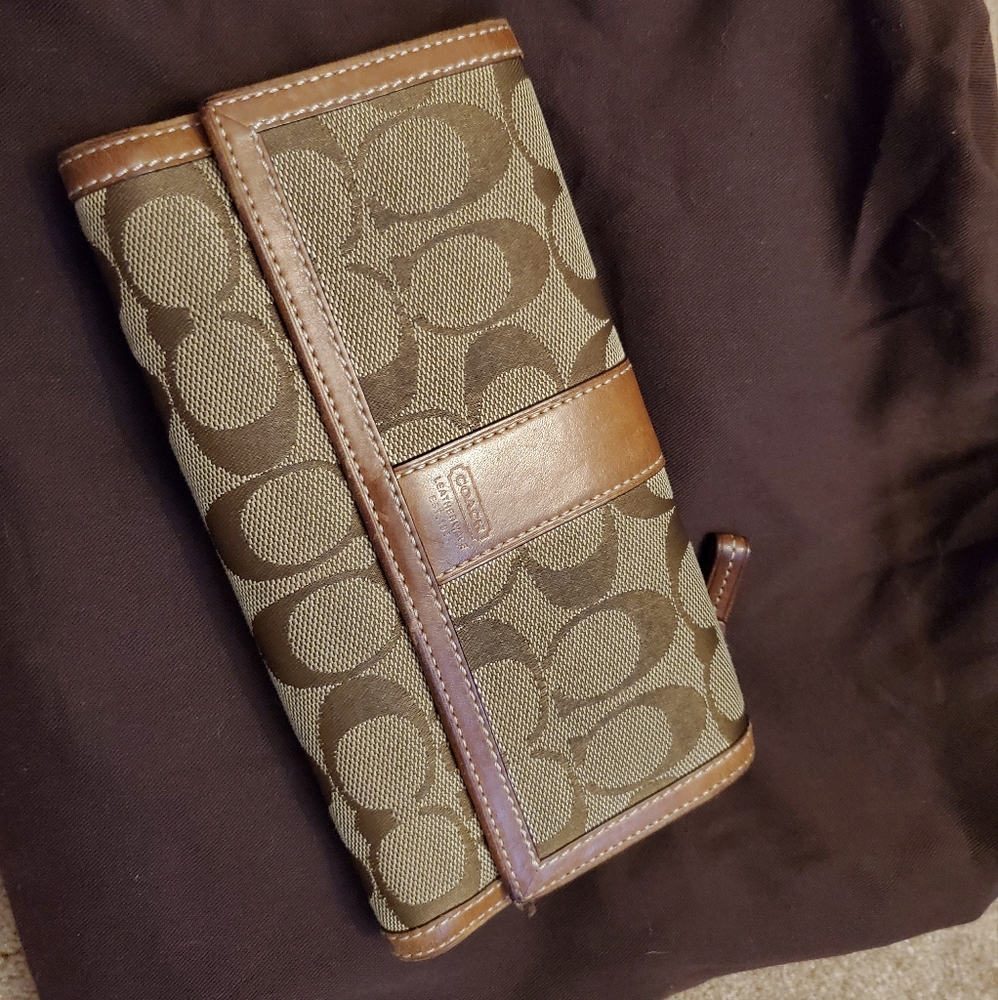 Coach wallet